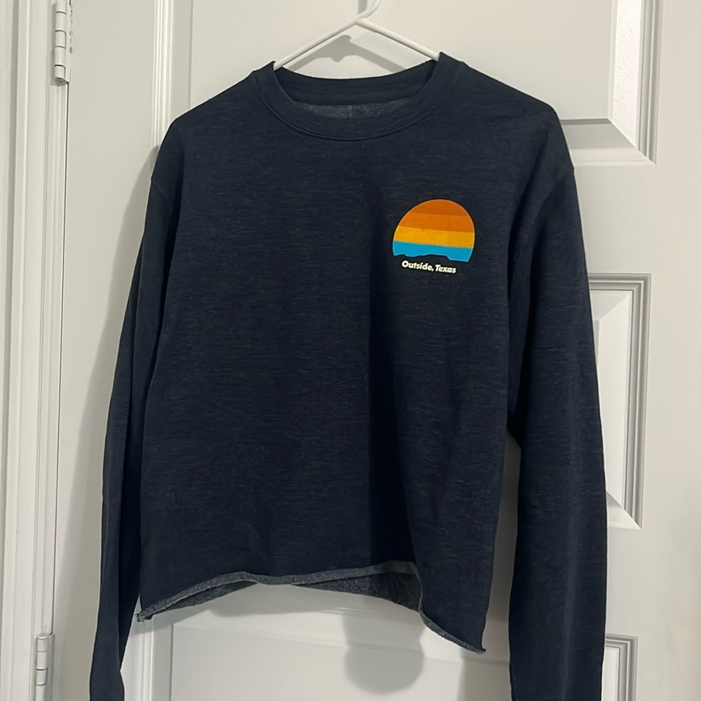 Outside, Texas blue cropped raw hem, crewneck size medium